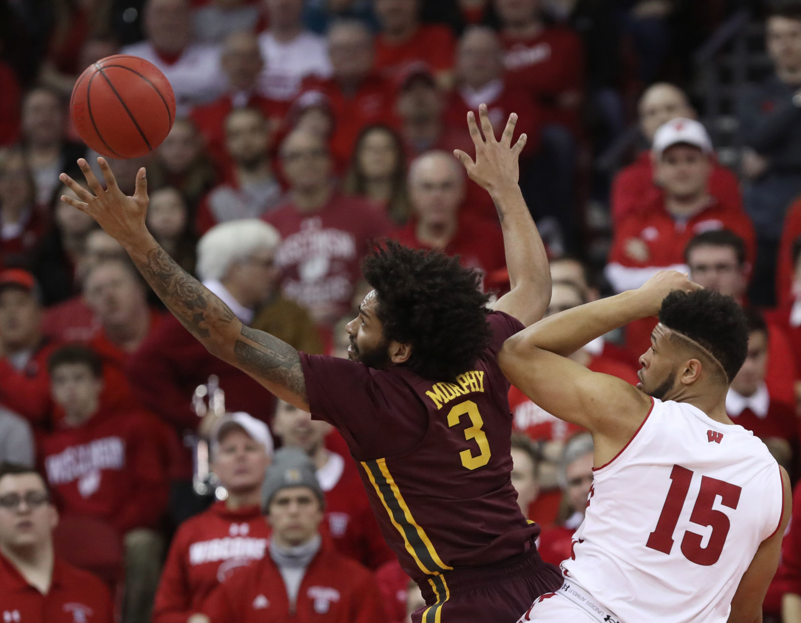 Golden Gophers 59, Badgers 52